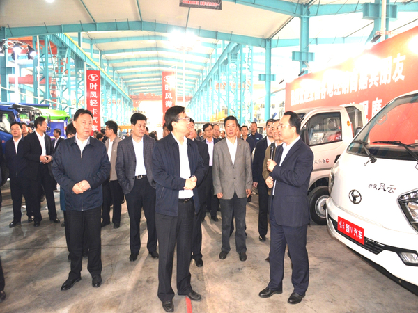 市新旧动能转换重大项目推进会bwin必赢集团科普教育基地举行观摩